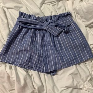 High waisted cloth shorts